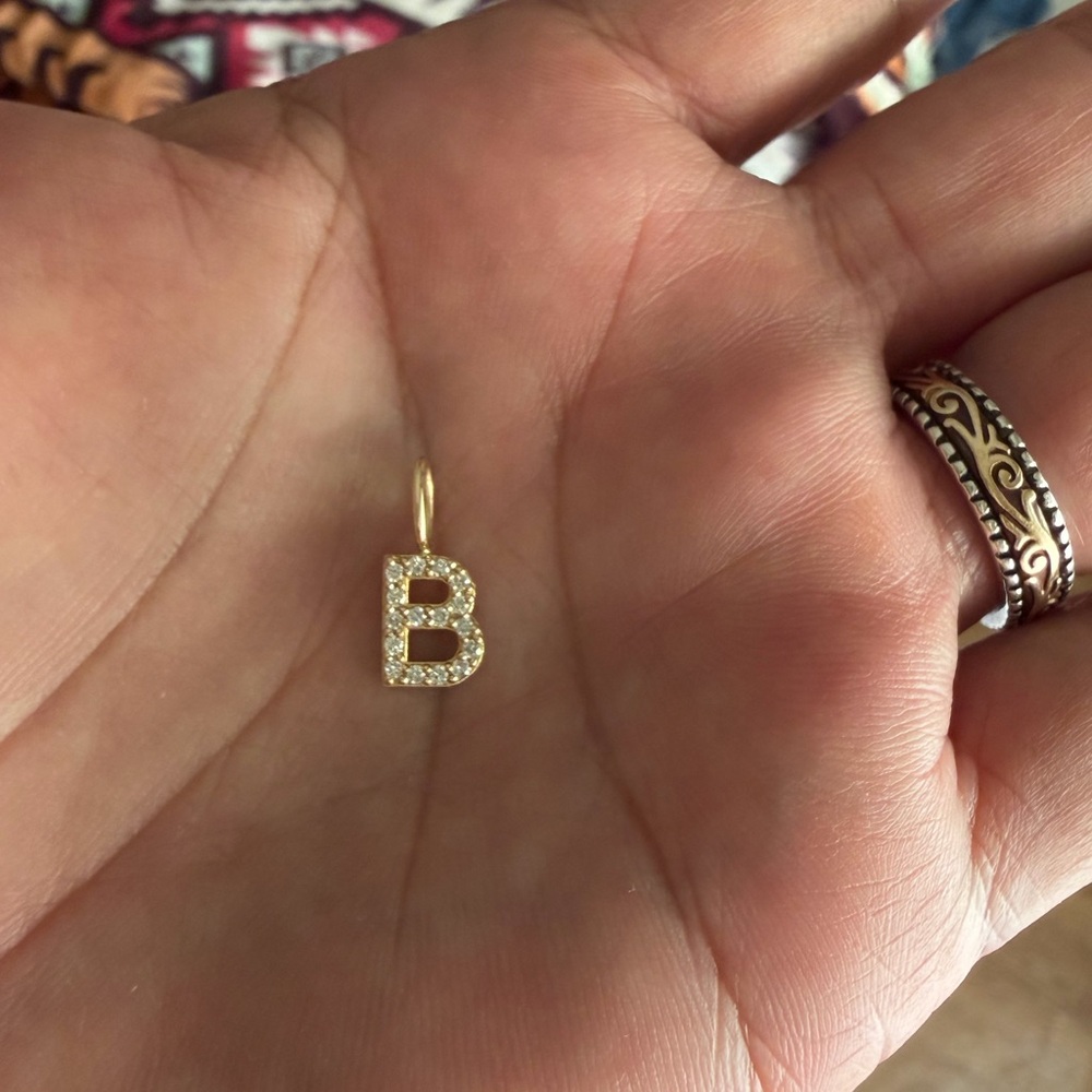 14k Gold Diamond Initial B Pendant